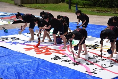 R8　水戸第二高等学校書道部活動の様子２(jpeg)
